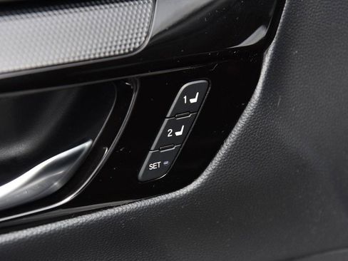 Certified 2025 Honda CR-V EX-L image 9