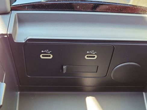 New 2026 MAZDA MAZDA3 Hatchback w/Premium Plus Pkg image 32