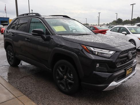 Used 2024 Toyota RAV4 Adventure image 3