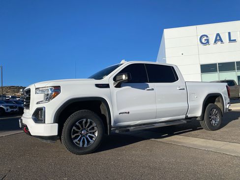 Used 2019 GMC Sierra 1500 AT4 w/ AT4 Premium Package image 1