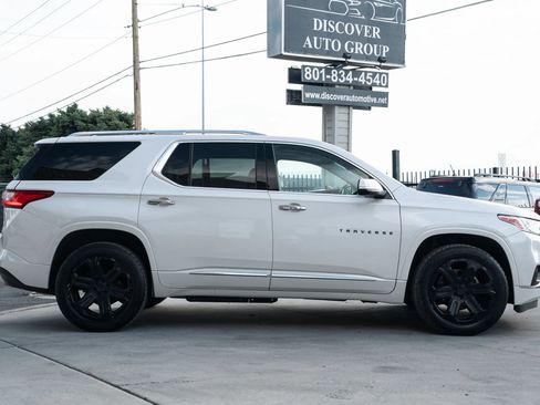 Used 2020 Chevrolet Traverse High Country AWD/4WD image 11