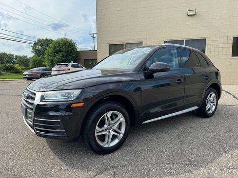 Used 2018 Audi Q5 2.0T Premium w/ Convenience Package AWD/4WD image 4