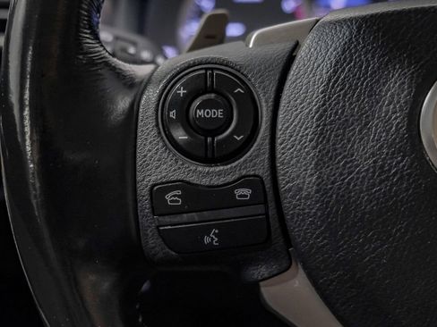 Used 2016 Lexus IS 200t RWD image 12