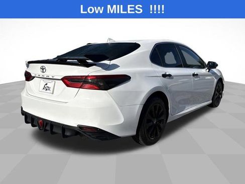 Used 2020 Toyota Camry LE FWD image 8