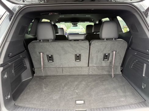 Used 2025 Buick Enclave Sport Touring w/ LPO, Floor Liner Package FWD image 17