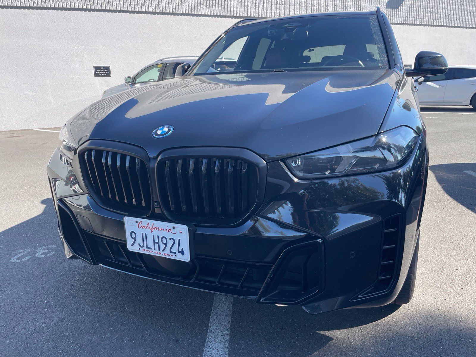 Used 2024 BMW X5 xDrive50e w/ M Sport Package AWD/4WD image 3