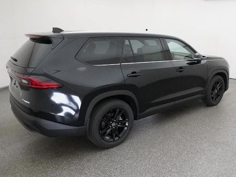 New 2026 Toyota Grand Highlander AWD image 9