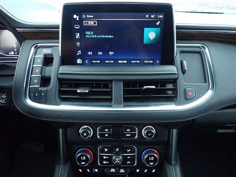 Used 2024 Chevrolet Tahoe Premier w/ Premium Package AWD/4WD image 15