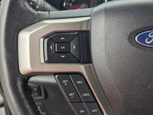 Used 2020 Ford F150 Lariat image 24