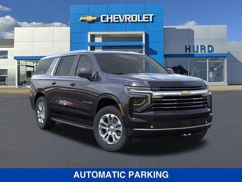 New 2026 Chevrolet Suburban LT w/ Comfort Package AWD/4WD image 8