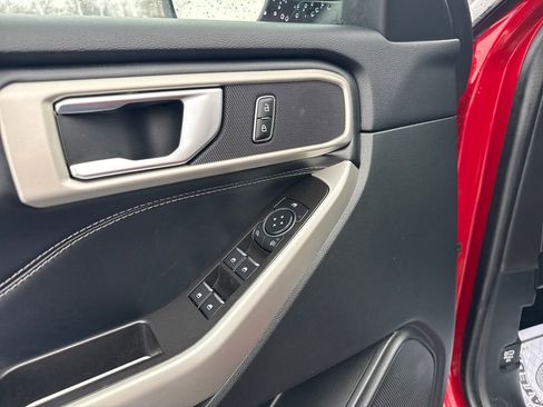 Used 2023 Ford Explorer XLT w/ Equipment Group 202A image 30