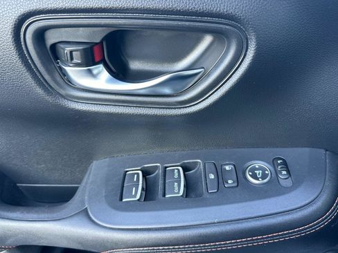 Used 2024 Honda HR-V Sport image 10