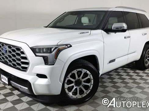 Used 2023 Toyota Sequoia Capstone image 1