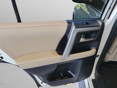 Used 2020 Toyota 4Runner Limited image 27
