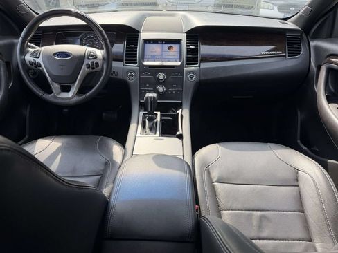 Used 2016 Ford Taurus Limited FWD image 8