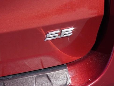 Used 2020 Toyota Sienna SE image 8