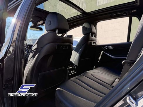 Used 2022 BMW X5 xDrive45e image 27