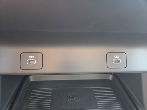 New 2025 Land Rover Discovery Sport S image 17