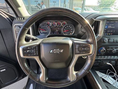 Used 2020 Chevrolet Silverado 1500 LT Trail Boss w/ Midnight Edition AWD/4WD image 10