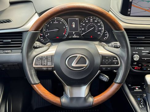 Used 2022 Lexus RX 350L Premium w/ Premium Package AWD/4WD image 21