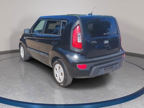 Used 2013 Kia Soul FWD image 7