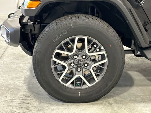 New 2025 Jeep Wrangler Sahara image 11