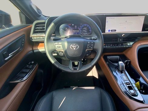 Used 2025 Toyota Crown w/ Advanced Technology Package AWD/4WD image 6