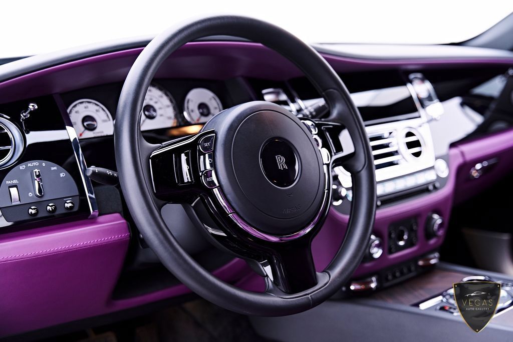 Used 2017 Rolls-Royce Wraith RWD image 48