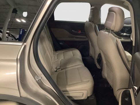 Used 2020 Lincoln Corsair AWD image 22