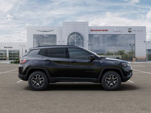 New 2026 Jeep Compass Trailhawk image 22
