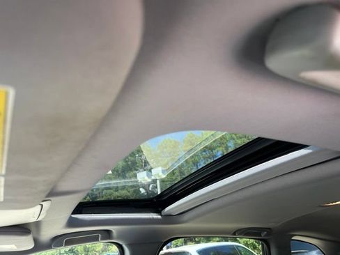Used 2017 Honda CR-V EX image 11
