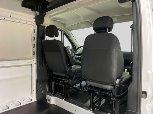 Used 2025 RAM ProMaster 2500 w/ Quick Order Package 22G SLT FWD image 18