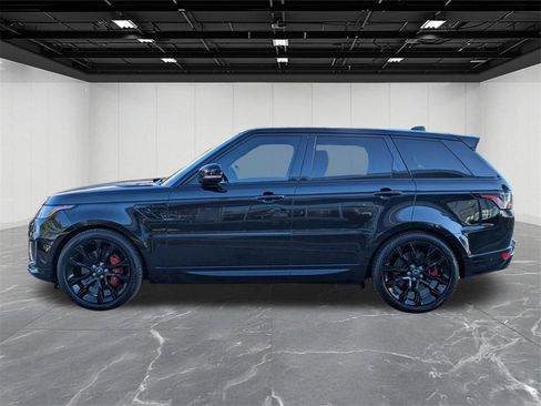 Used 2022 Land Rover Range Rover Sport HST image 2