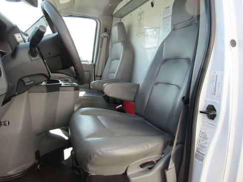 Used 2022 Ford E-350 and Econoline 350 Super Duty RWD image 23