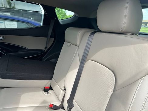 Used 2017 Hyundai Santa Fe Sport FWD image 14