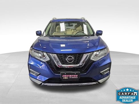 Used 2018 Nissan Rogue SV w/ Sun & Sound Touring Package AWD/4WD image 2