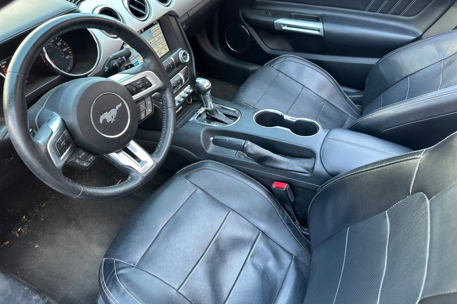 Used 2017 Ford Mustang GT Premium w/ Equipment Group 401A RWD image 11