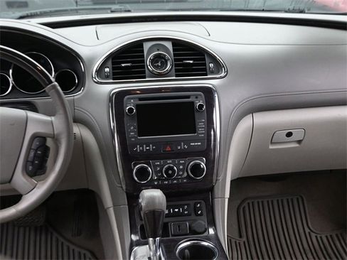 Used 2017 Buick Enclave Leather w/ Trailering Package image 27