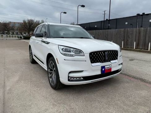 Used 2021 Lincoln Aviator Grand Touring w/ Equipment Group 301A image 2