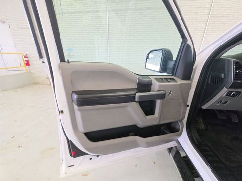 Used 2017 Ford F150 XLT w/ Equipment Group 301A Mid AWD/4WD image 10