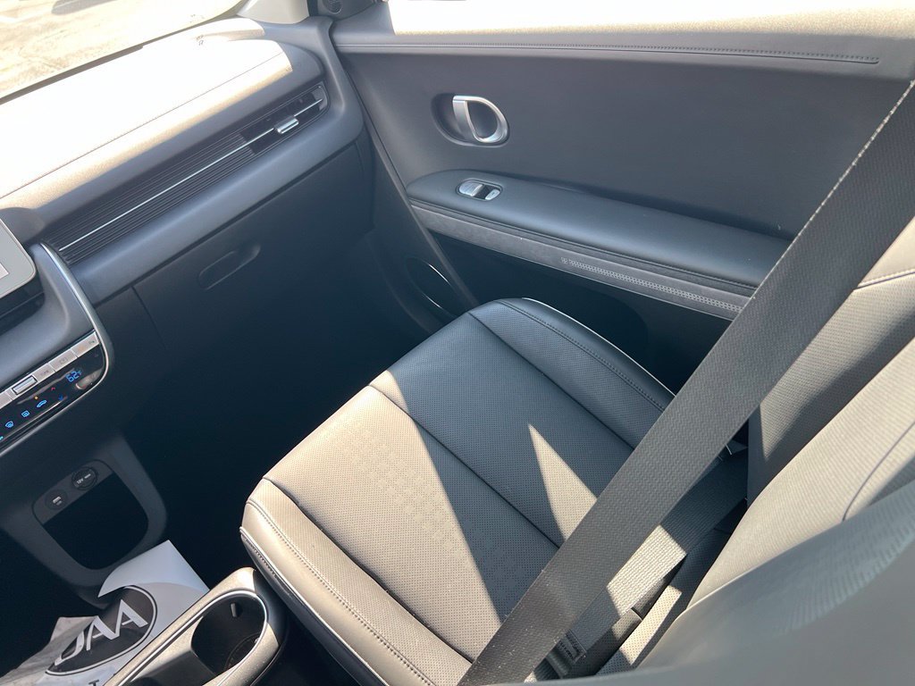 Used 2024 Hyundai Ioniq 5 Limited AWD/4WD image 11