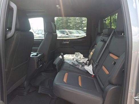 New 2026 GMC Sierra 1500 AT4 w/ AT4 Premium Package AWD/4WD image 6