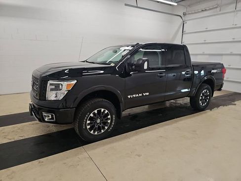 Used 2018 Nissan Titan PRO-4X w/ Pro-4x Convenience Package AWD/4WD image 1