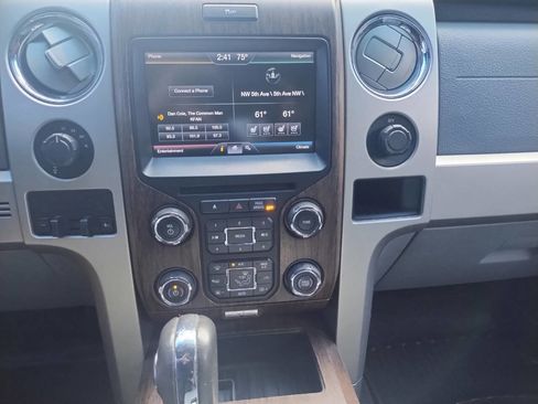 Used 2013 Ford F150 Lariat w/ Luxury Equipment Group image 8