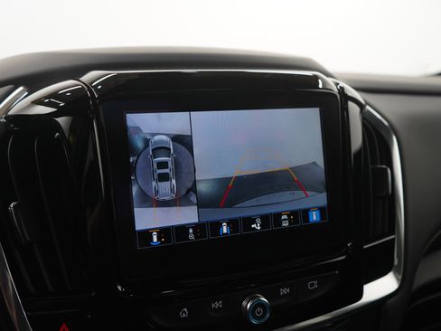 Used 2023 Chevrolet Traverse LT w/ LT Premium Package AWD/4WD image 30