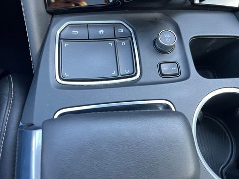 Used 2022 Acura MDX SH-AWD w/ Advance Package image 25