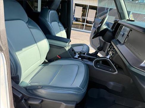 Used 2023 Ford Bronco Outer Banks w/ Sasquatch Package AWD/4WD image 15