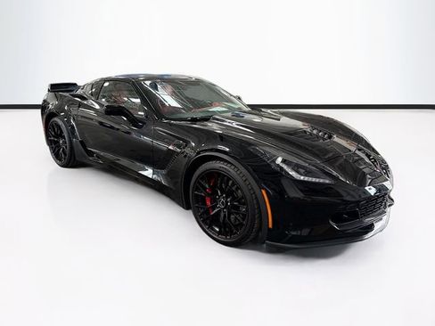 Used 2015 Chevrolet Corvette Z06 w/ 3LZ Preferred Equipment Group image 3