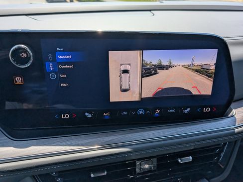 New 2026 Chevrolet Tahoe Z71 w/ Sun And Tow Package AWD/4WD image 26