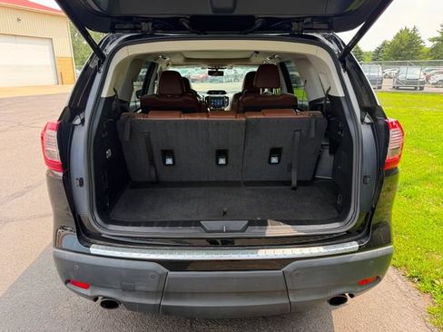 Used 2019 Subaru Ascent Touring AWD/4WD image 3